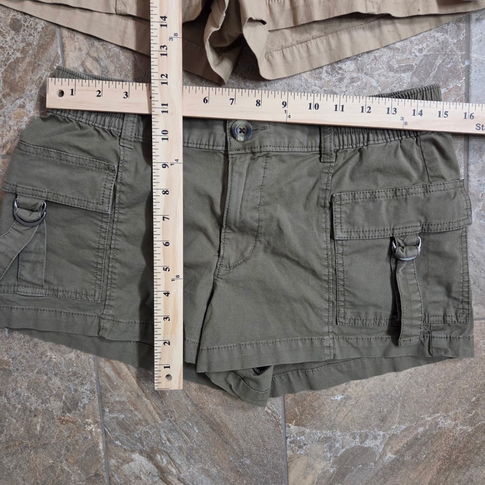Women's So Cargo Shorts in Tan and Green - Picture 4 of 12